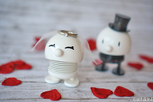 Dekoration für den Hochzeitstisch Hoptimisten Brautpaar