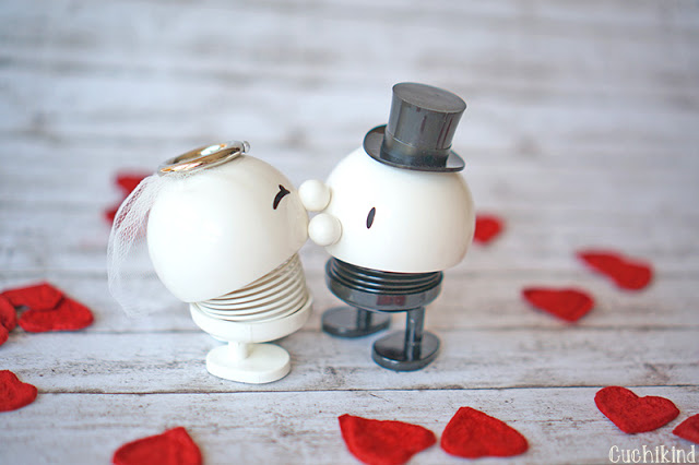 Dekoration für den Hochzeitstisch Braut und Bräutigam Deko