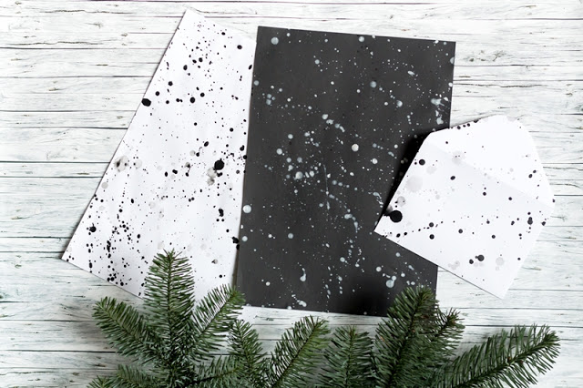 Papier mit Tinte bespritzen