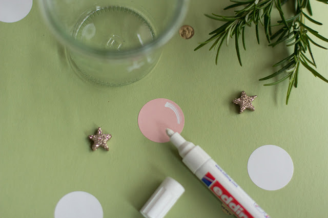 Verzierung mit Edding Verzierung mit Edding