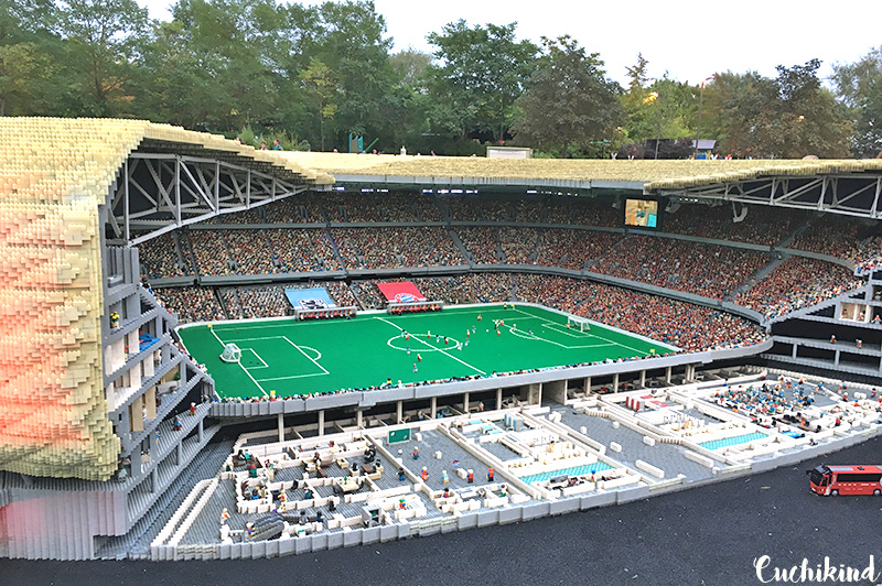 Fussballstadion_im_Legoland_Günzburg